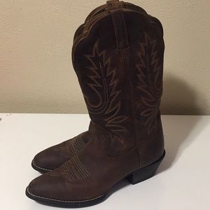 Ariat Brown Cowboy Boots - excellent condition
